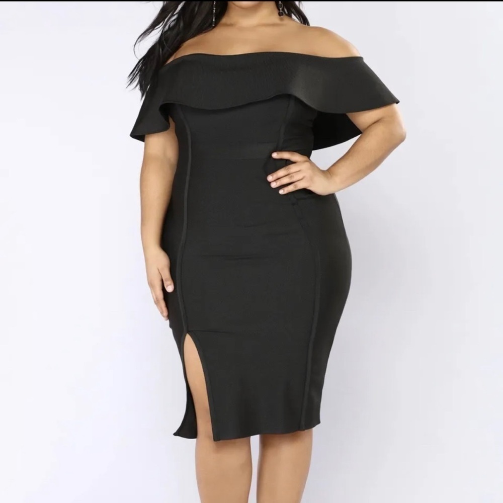 Fashion Nova black off the shoulder Bandage MIDI dress size‎ medium